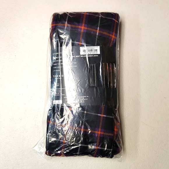 ❤️NWT VINTAGE TORRID LEGGING - HALLOWEEN TREAT PLAID - COMFORT WAIST OPAQUE 4X - Picture 5 of 10